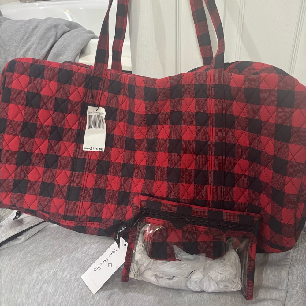 NWT Vera Bradley large traveler duffel and traveler gift set